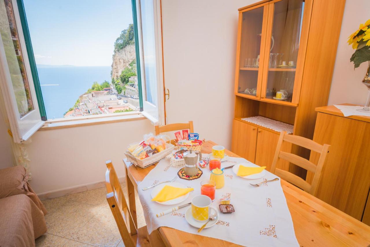 La Villa Di Enzo Casa Vacanze Con Vista Mare Amalfi Exterior photo